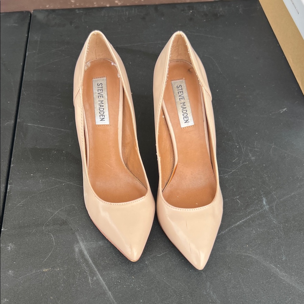 Steve Madden Beige Pointed Toe Heels